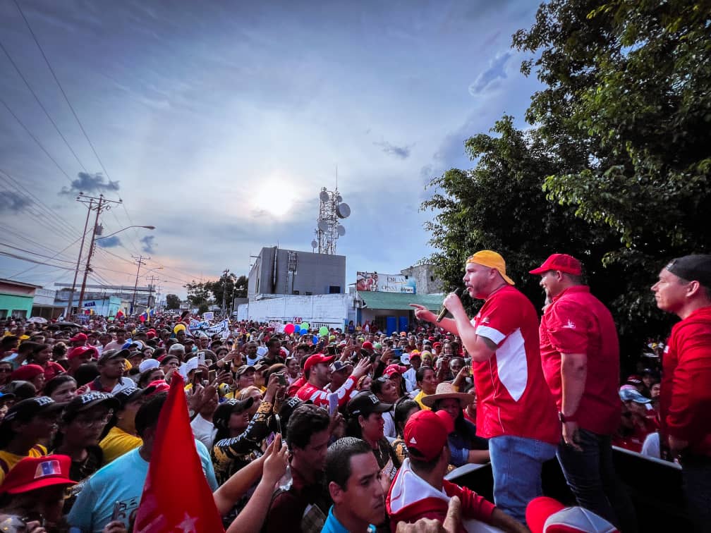 Governor of Anzoátegui state, Luis Marcano, speaking at a Chavista rally in the town of Anaco on Friday, August 26, 2023. Photo: X/@PartidoPSUV.