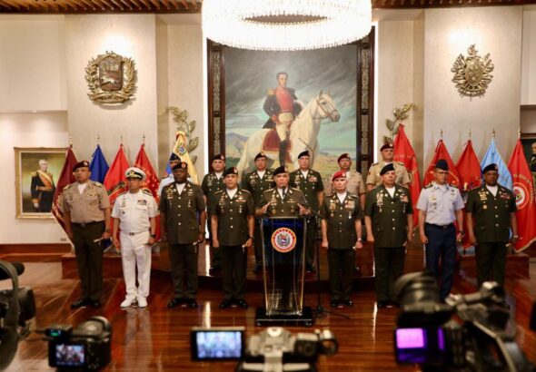 Venezuelan Defense Minister Vladimir Padrino López, accompanied by FANB officials, condemn the call for a military coup made by far-right opposition politicians. Photo: X/@NicolasMaduro.