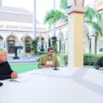 Venezuelan President Nicolás Maduro (center), pictured together with the ministers for food, Carlos Leal Tellería (right), and the minister for productive agriculture and land, Wilmar Castro Soteldo (left). Photo: Presidential Press.