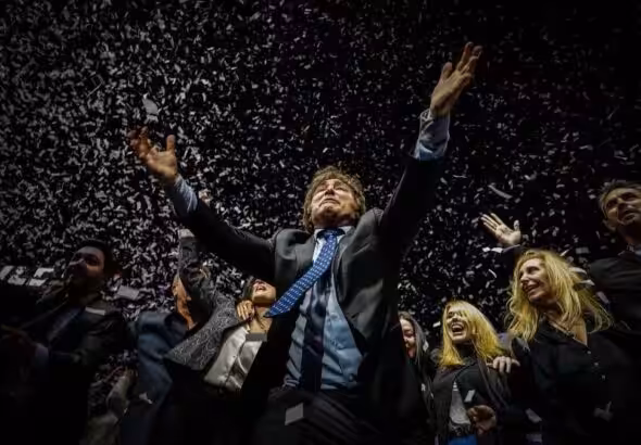 Argentinian economist and self-defined libertarian celebrating his victory in the primary elections (PASO) on Sunday, August 1, 2023. Photo: X/@jmilei.