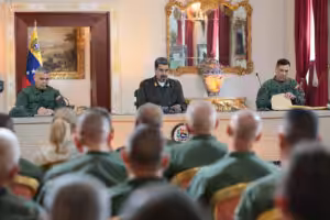 Venezuelan President Nicolás Maduro in meeting with the FANB high command. Photo: Presidential Press.