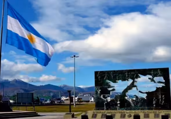 Monument to the Argentinian soldiers fallen in the 1982 war for the Malvinas Islands against the United Kingdom, known in the collective West as the Falkland Islands War. Photo: La 100 - Cienradios.