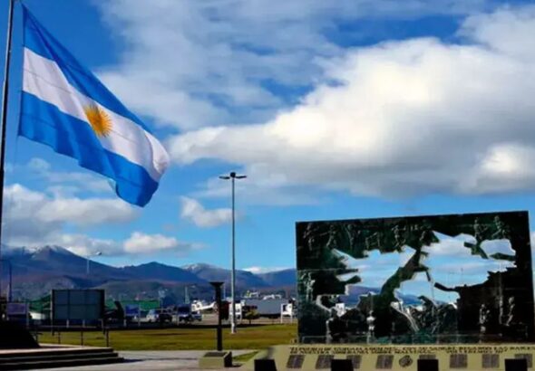 Monument to the Argentinian soldiers fallen in the 1982 war for the Malvinas Islands against the United Kingdom, known in the collective West as the Falkland Islands War. Photo: La 100 - Cienradios.