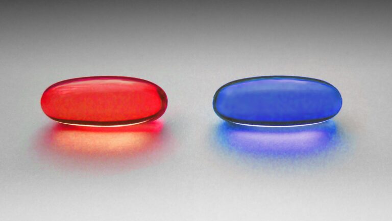A depiction of a red and a blue pill like those of The Matrix. Photo: W.carter/Wikimedia.