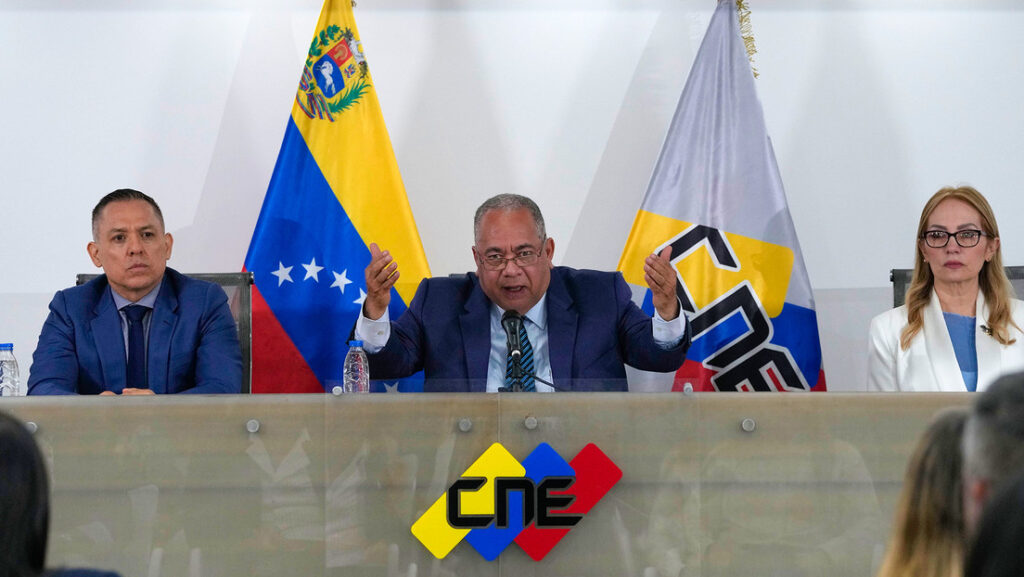 Venezuela's National Electoral Council President Elvis Amoroso issues statements to the press. Photo: RT/File photo.