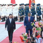 Venezuelan President Nicolás Maduro walking alongside Chinese President Xi Jinping, being greeted by a group of children following the military honors paid to President Maduro, at the entrance of the Great Hall of the People in Beijing, September 13, 2023. Photo: X/@SpokesPersonCHN.