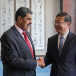 Venezuelan President Nicolás Maduro shaking hands with Shanghai Communist Party Secretary Chen Jining on Saturday, September 9, 2023. Photo: X/@NicolasMaduro.