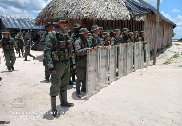Venezuelan armed forces in operation against illegal mining in the protected forests of Venezuela. Photo: X/@dhernandezlarez.