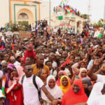 Thousands of people in Niger have taken to the streets to condemn the threat of military intervention and the severe sanctions imposed by ECOWAS. Photo: ActuNiger.