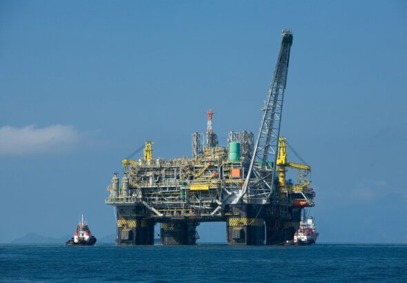 An industrial rig used to extract oil, off the Brazilian coast. Photo: Divulgação Petrobras/ABr.
