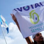 A supporter of the Seed Movement protesting in Guatemala City's Central Park, one day after the June 2023 presidential elections. Photo: VOA/File photo.
