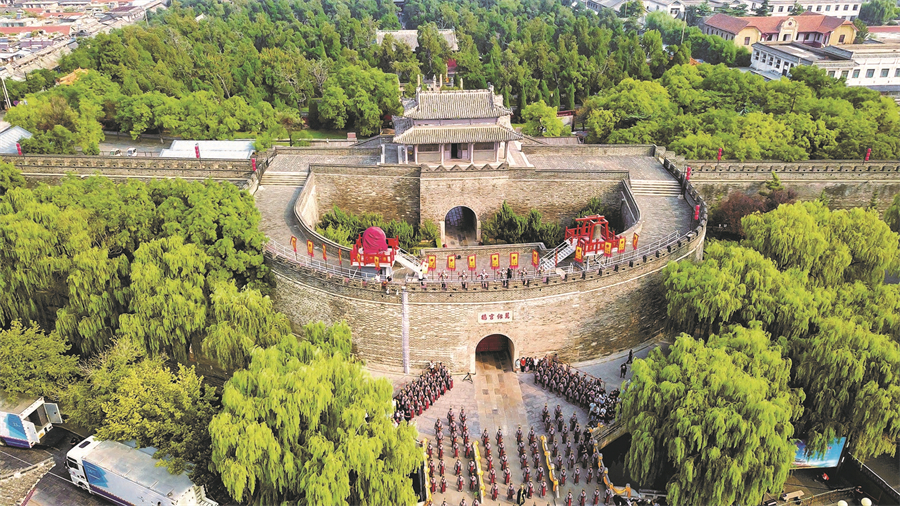 The Wanren Palace Wall at the Temple of Confucius in Qufu, Shandong Province. Photo: Xinhua Reporter Guo Xulei.