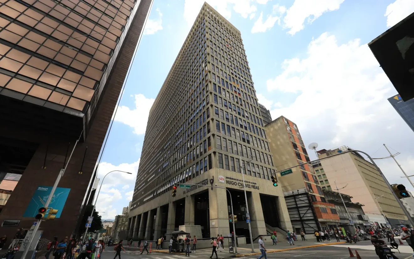 Panoramic view of the new headquarters of the Latin American School of Medicine in Caracas. Photo: Venezuelan Ministry for Science and Technology.