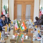 Hossein Amir Abdollahian (left) and his team during a meeting with Niger s Bakary Yaou Sangare (right), who was made foreign minister after the coup, in Tehran. Photo: AFP.