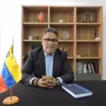 José Félix Rivas Alvarado at his desk. Photo: Últimas Noticias.