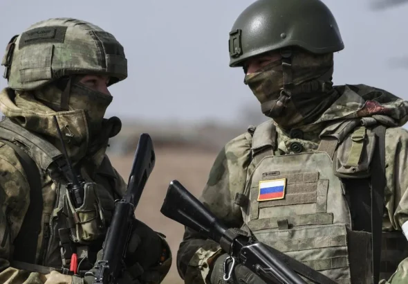 A pair of Russian soldiers. Photo: Sputnik.
