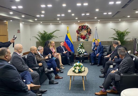 Representatives of the Carter Center (right) and the CNE board of directors (left) meet at the CNE's headquarters in Caracas, November 7, 2023. Photo: VTV.