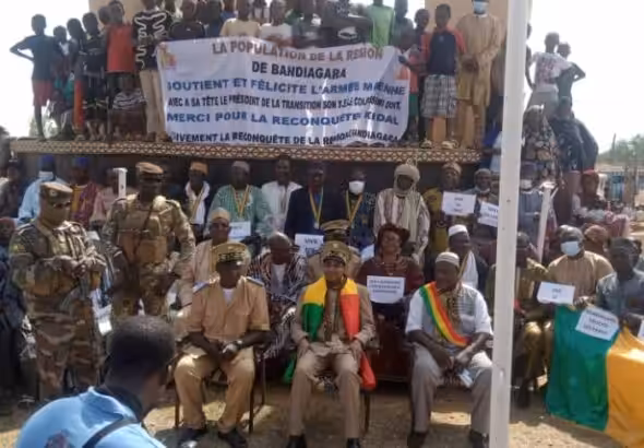 Malian civilians and soldiers celebrate the liberation of Kidal, November 18, 2023. Photo: La Voix de Mopti.
