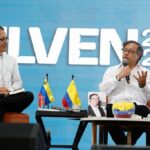 Colombian President Gustavo Petro (right) next to Venezuelan Minister of Culture Ernesto Villegas (left) during the Venezuelan Book Festival 2023 (FILVEN) in Caracas on Saturday, November 18, 2023. Photo: Alba Ciudad.