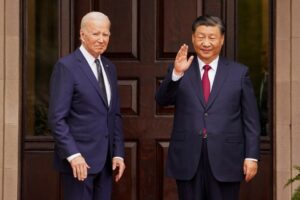 US President Joe Biden (left) and Chinese President Xi Jinping (right) before their meeting on the sidelines of the APEC Summit, San Francisco, USA, November 15, 2023. Photo: Kevin Lamarque/Reuters.
