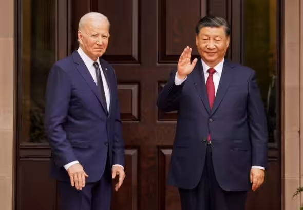 US President Joe Biden (left) and Chinese President Xi Jinping (right) before their meeting on the sidelines of the APEC Summit, San Francisco, USA, November 15, 2023. Photo: Kevin Lamarque/Reuters.