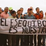 Henrique Capriles, María Corina Machado, Juan Guaidó, and other opposition politicians in Eterimbán, Essequibo, holding a banner stating "The Essequibo is ours," in 2013. Photo: Twitter/@MariaCorinaYA.