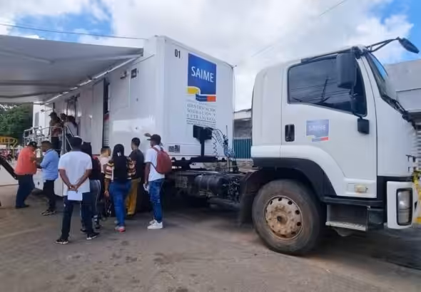 SAIME mobile headquarters deployed in Tumeremo, Bolívar state, to provide IDs to locals and Guayana Esequiba residents. Photo: X/@amarcanopsuv.