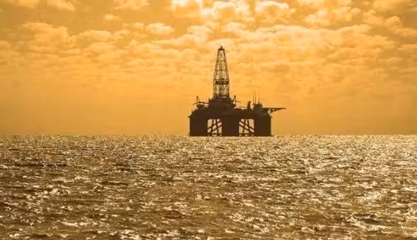 A maritime oil extraction platform. Photo: X/@venanalysis.