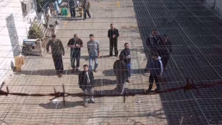 044d027d-fb95-45d8-b33e-f1d5fda035df