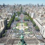 Aerial view of the first massive demonstration against Argentinian President Javier Milei's neoliberal package on Wednesday, January 24, 2024. Photo: Matias Cervilla/Tiempo.
