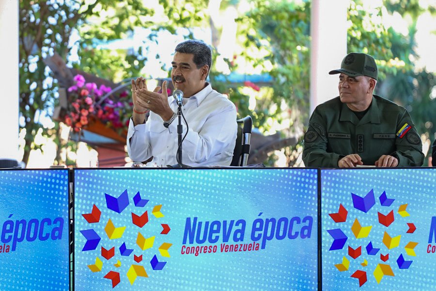 Venezuelan President Nicolás Maduro and Defense Minister Vladimir Padrino López at the Congress of the New Epoch 2024, Caracas, January 18, 2024. Photo: X/@NicolasMaduro.