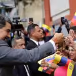 Venezuelan President Nicolás Maduro greets supporters before entering the National Assembly to deliver his annual address to the nation, January 15, 2024. Photo: Presidential Press.