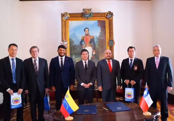 Venezuelan and Chilean government officials after signing the bilateral police collaboration agreement, in the headquarters of the Venezuelan Foreign Affairs Ministry, January 18, 2024. Photo: X/@SubseInterior.