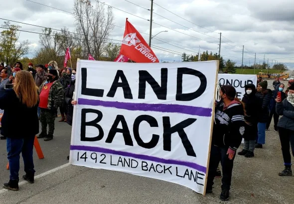 Land defenders from the Six Nations of the Grand River (Haudenosaunee) in Caledonia, July 19, 2020. Photo: Ontario Federation of Labour.