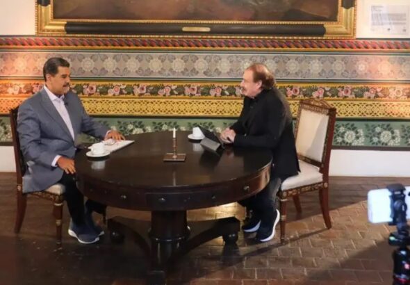 Venezuelan President Nicolás Maduro (left) and Spanish journalist Ignacio Ramonet (right) in Miraflores Palace, Caracas, Venezuela, January 1, 2024. Photo: Ignacio Ramonet/Resumen Latinoamericano.