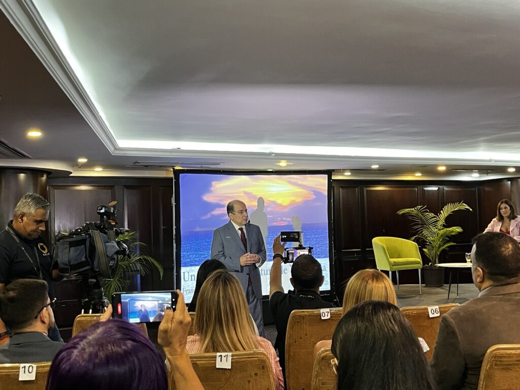 Venezuelan opposition-sympathizer economist Francisco Rodríguez at a seminar organized by the Venezuelan opposition. Photo: X/@frrodriguezc.