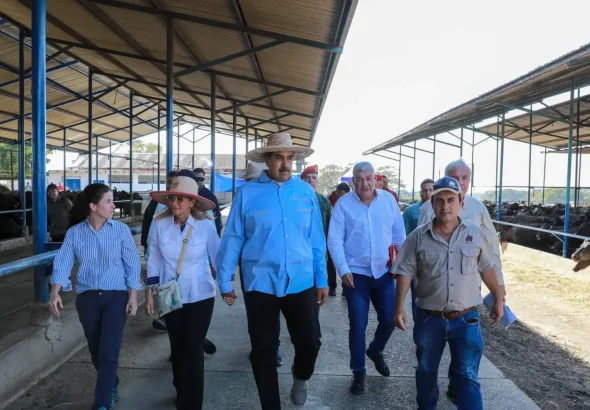 Venezuelan President Nicolás Maduro visits a cattle ranch in Apure state with his wife, Deputy Cilia Flores, and part of his cabinet on Wednesday, February 21, 2024. Photo: X/@@NicolasMaduro.