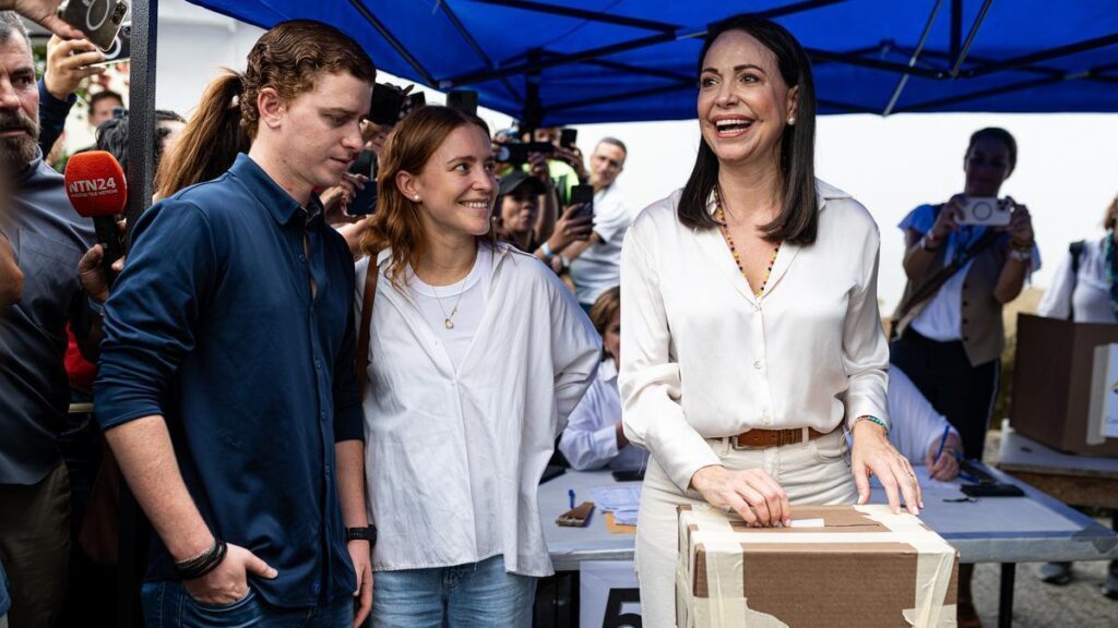 Venezuelan far-right politician Maria Corina Machado casting her vote during the controversial opposition primaries. Photo: AP/File photo.