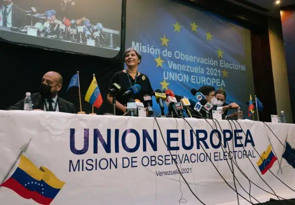 A delegation of European Union electoral observers during a press conference in Caracas, November 2021, following the regional elections where Chavismo consolidated its last electoral victory. Photo: Andrea Hernandez Briceno/El País/File photo.