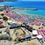 Aerial view of a beach in La Guaira state, Venezuela, during the Holy Week holiday this year. Photo: X/@delcyrodriguezv.