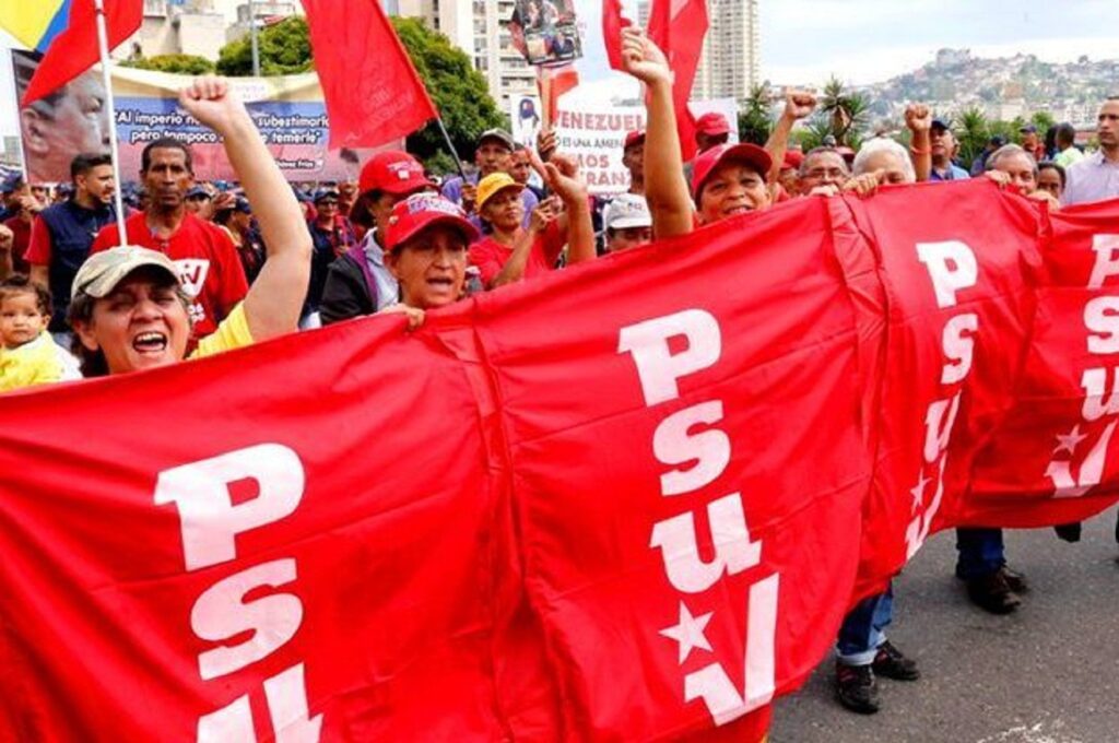 PSUV supporters march in Caracas, Venezuela. Photo: Correo del Orinoco.