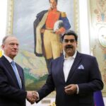 Venezuelan President Nicolás Maduro and Russian Security Council Secretary Nikolai Patrushev shake hands in Miraflores Palace, Caracas, February 27, 2024. Photo: Presidential Press.