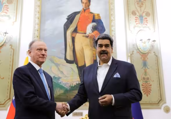 Venezuelan President Nicolás Maduro and Russian Security Council Secretary Nikolai Patrushev shake hands in Miraflores Palace, Caracas, February 27, 2024. Photo: Presidential Press.