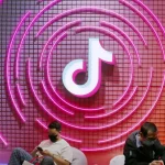 Visitors at TikTok’s stand in the Appliance & Electronics World Expo (AWE) in Shanghai, China, April 27, 2023. Photo: CostFoto/Nurphoto/Getty Images.