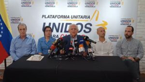 A Venezuelan opposition Unitary Platform delegation at a press conference. File photo.