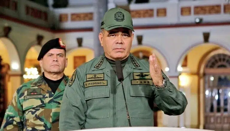 Venezuelan Defense Minister Vladimir Padrino giving statements to the press from the Mountain Barracks in Caracas, March 2020. Photo: X/@PrensaFANB/File photo.