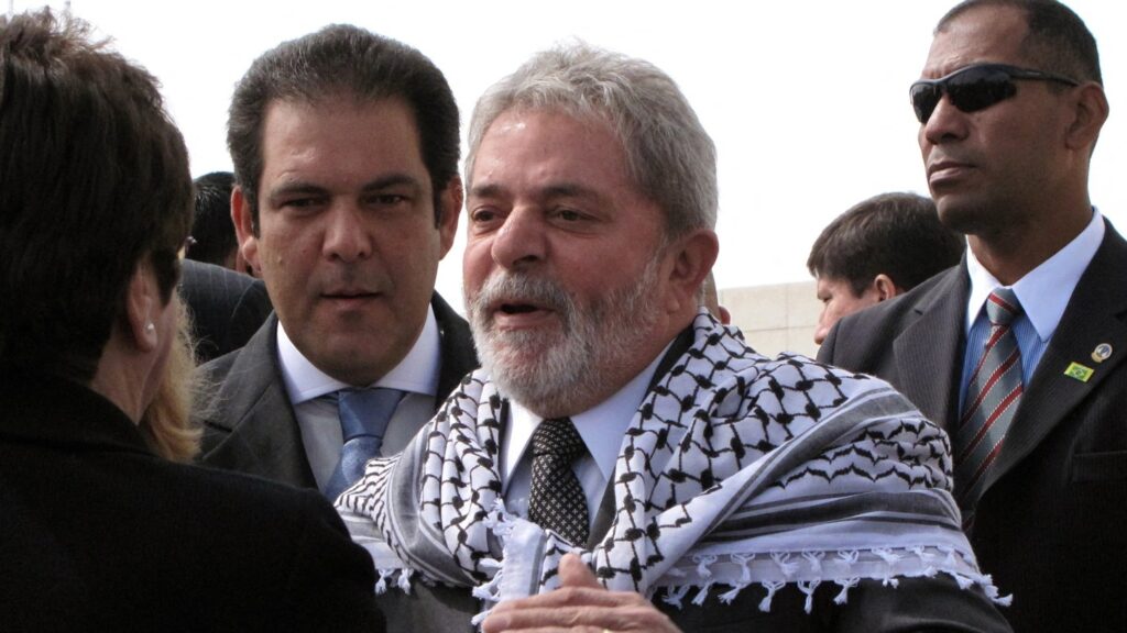 Brazilian President Luiz Inácio Lula da Silva wears a Palestinian kaffiyeh in the West Bank city of Ramallah on 17 March 2010. Photo: AFP/File photo.