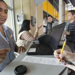 Venezuelans registering and updating their electoral registry during a special operation launched by the National Electoral Council (CNE). Photo: CNE/File photo.