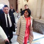 Venezuelan Vice President Delcy Rodríguez arriving at the headquarters of the International Court of Justice escorted by Venezuelan ambassador to the United Nations Samuel Moncada in The Hague, Netherlands, on Monday, April 8, 2024. Photo: Tal Cual.