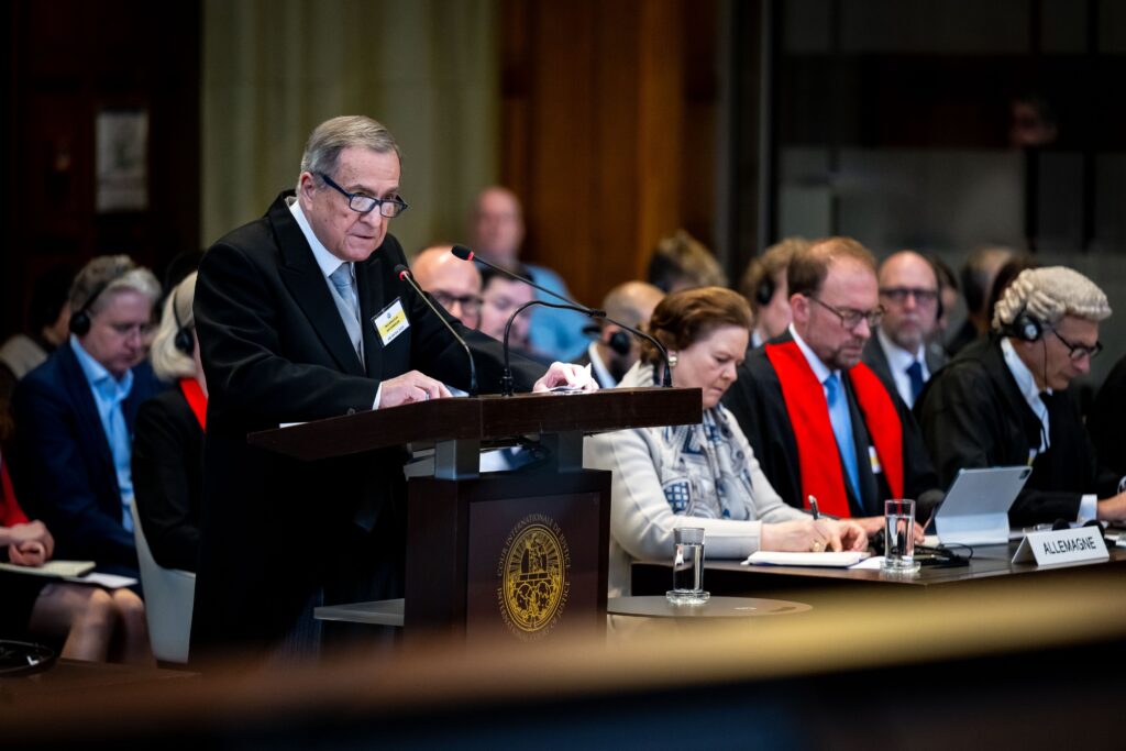 Carlos ArgĂŒello, Nicaraguaâs Ambassador to the Netherlands and Advisor to Nicaraguaâs Foreign Ministry on International Law, explains that the object of Nicaraguaâs suit against Germany is to create a precedent with wider application â that countries must take responsibility for the consequences of their arms sales. Photo: Changing Times.